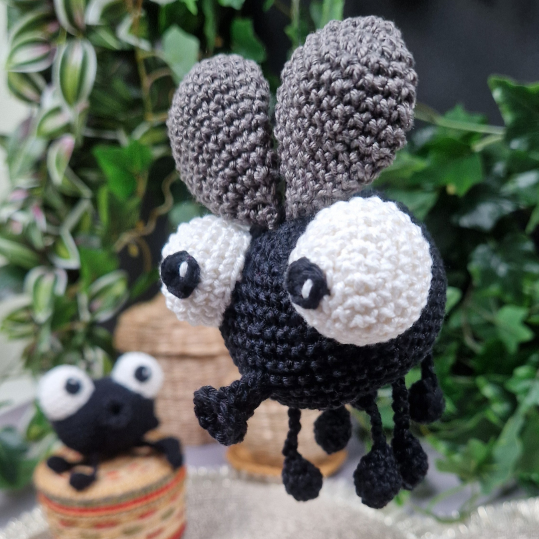 Peterchen the Fly Crochet Pattern