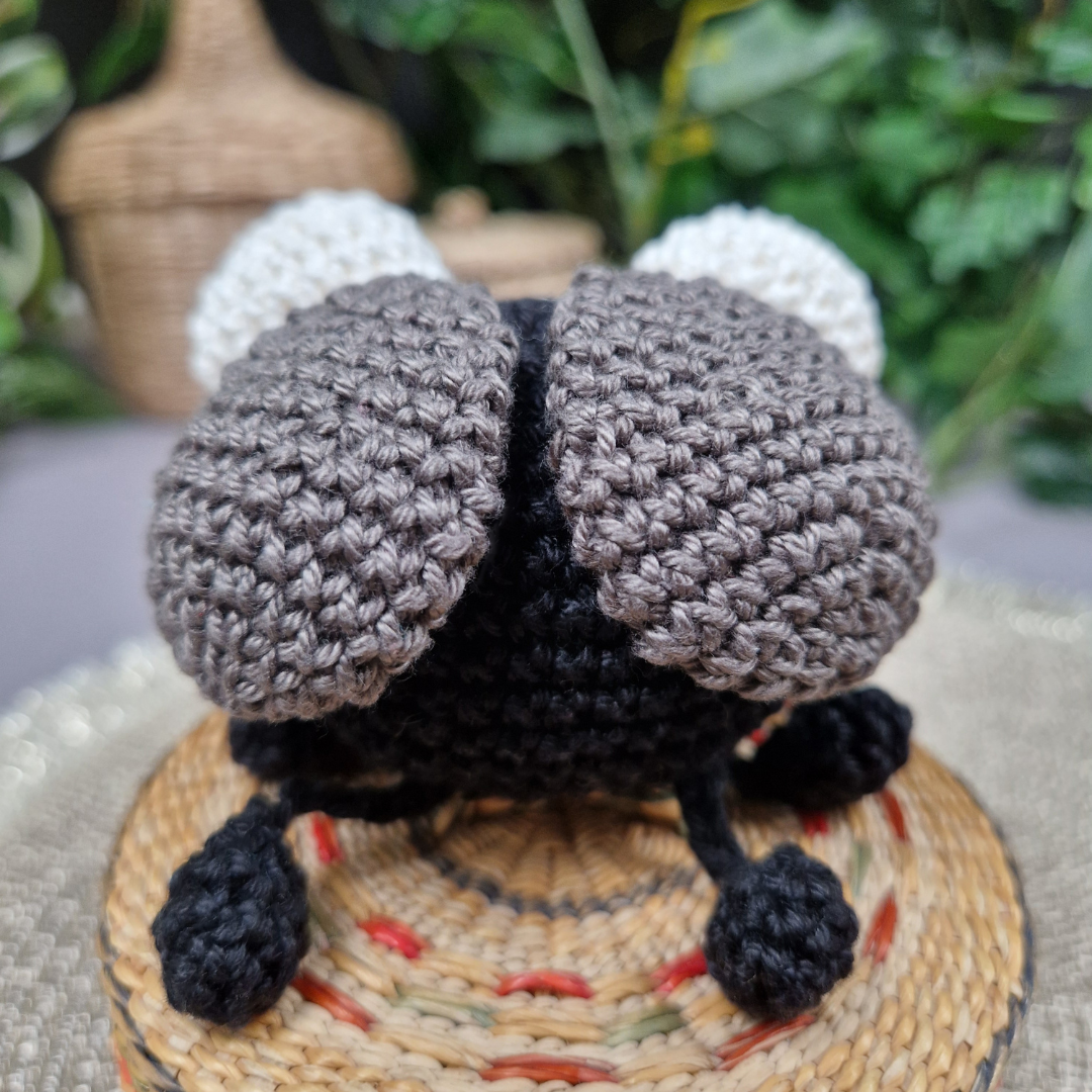 Peterchen the Fly Crochet Pattern